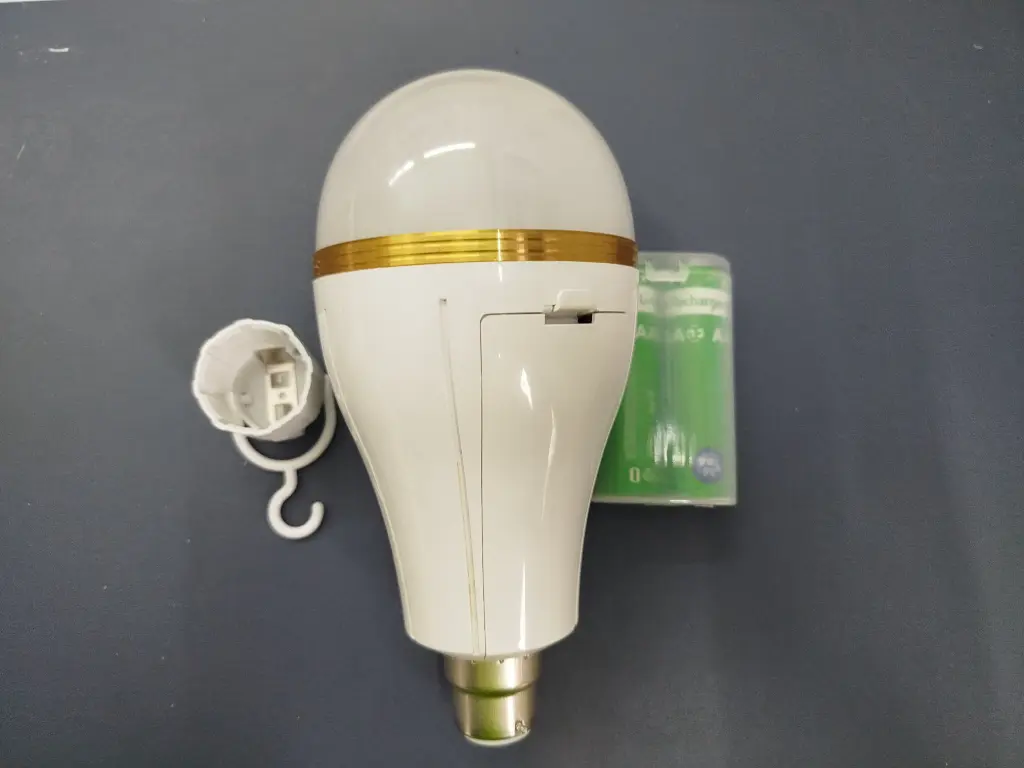 Bombilla inteligente con batería.