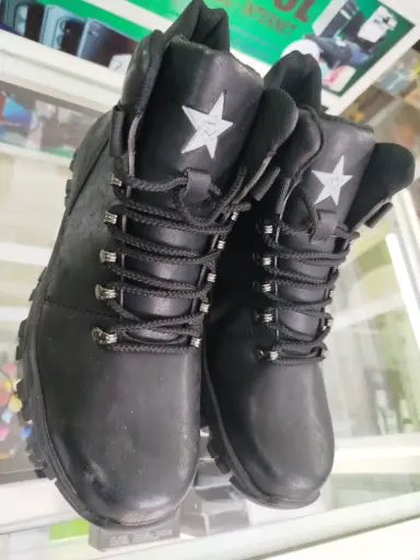 Safety boots for men zise 43, 45 